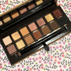 Anastasia soft glam eye shadow palette like new!